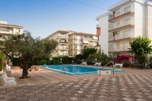 Bazén v ubytování Calafell Apartment 2 nebo v jeho okolí