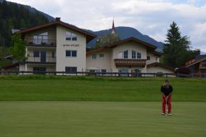 Golf v apartmánu nebo okolí