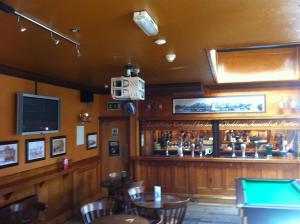 The lounge or bar area at Hotel de Ville 