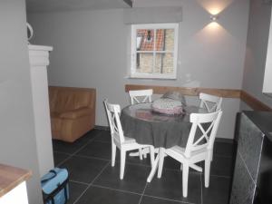 Posezení v ubytování Vakantiewoning 't Blooteland