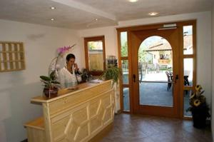 The lobby or reception area at Pension Wiesenhof