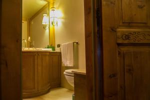 Kúpeľňa v ubytovaní Hotel Posta R.T.A.