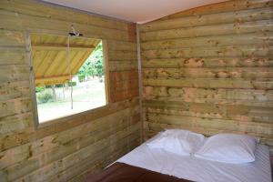 Gallery image of Camping La Charderie in Pont-de-Labeaume