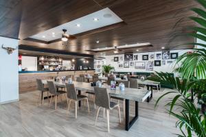 Ресторан / где поесть в Aparthotel Vibra Mogambo - Adults only