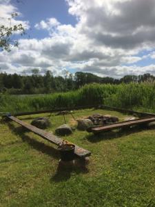 Brīvdienu māja Slugas外面的花园