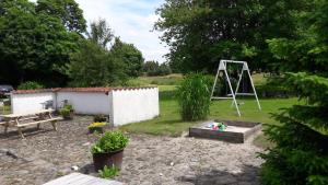 Zahrada ubytování Lyngbjerggaard Ferieboliger - B&B