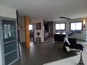 Χώρος καθιστικού στο Loftcosy Friville +19 φωτογραφίες