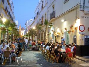Hostia v ubytovaní Casa Caleta a 2 minutos de la playa