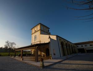 The building in which a vendégházakat is located