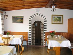 Restaurace v ubytování Albergo Lardi