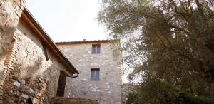 Hoone, kus the country house asub