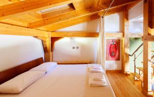 A bed or beds in a room at Stavlos