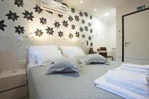 Voodi või voodid majutusasutuse BVB Rooms Split toas
