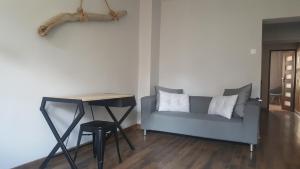 Posedenie v ubytovaní Oficyna Form - Apartament Dwupoziomowy