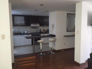 Η κουζίνα ή μικρή κουζίνα στο Departamento Acogedor en los Portales de Cayma