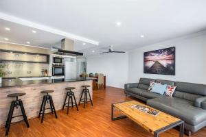 Kuchyň nebo kuchyňský kout v ubytování Watermark Resort Caloundra