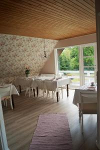 Gallery image of Fuglsø Kro Bed & Breakfast in Knebel