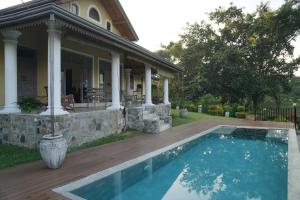 The swimming pool at or close to Villa Tee Four