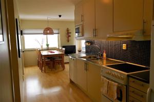 
Ett kök eller pentry på RIBO Apartment Riksgränsen
