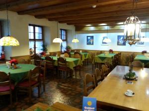 Restaurace v ubytování Gasthaus zur Sonne