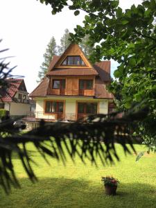 Vonkajšia záhrada v ubytovaní Nosalove Apartamenty