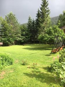 Vonkajšia záhrada v ubytovaní Nosalove Apartamenty