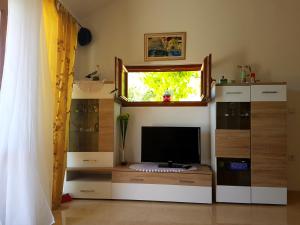 Gallery image of Hvar-Pakleni islands- isolated Robinson House Moj Mir in Hvar