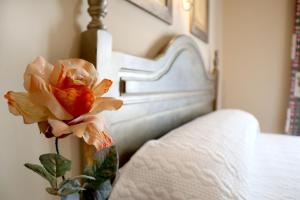 Postel nebo postele na pokoji v ubytování Hostal Victoria
