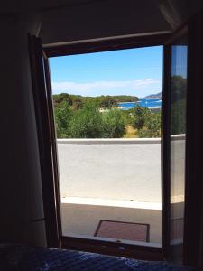 Gallery image of Hvar-Pakleni islands- isolated Robinson House Moj Mir in Hvar