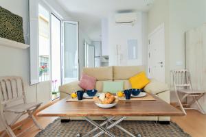 セビリアにあるHostly Acetres 1A loft in city center, comunal terrace, fibre,parking optionalのギャラリーの写真