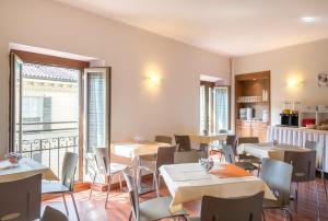 Restoran atau tempat lain untuk makan di Hotel Alpi Resort