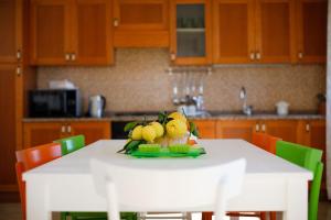 A kitchen or kitchenette at Il Nido del Gabbiano
