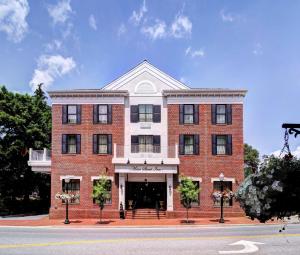 Gallery image of Main Street Inn Blacksburg in Blacksburg