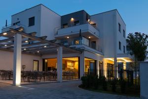 Budova, v ktorej sa apartmánový hotel nachádza