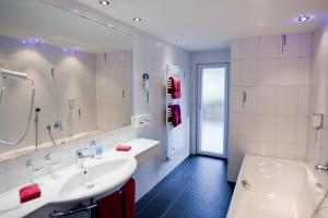 Koupelna v ubytování Hotel Christiania Saas-Fee