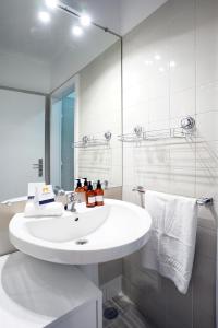 Et badeværelse på Studio75 Telheiras