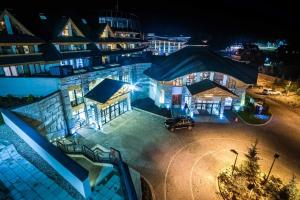 an aerial view of a building at night at Rezydencja II Nosalowy Dwór in Zakopane