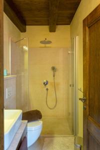 Koupelna v ubytování Casa Ulivo + 15 fotografií