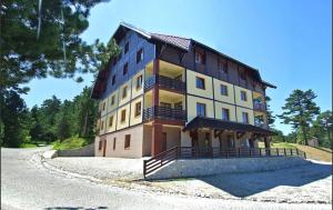 Budova, kde se apartmán nachází