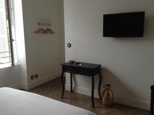 Μια τηλεόραση ή/και κέντρο ψυχαγωγίας στο Les Loges de L'Atelier