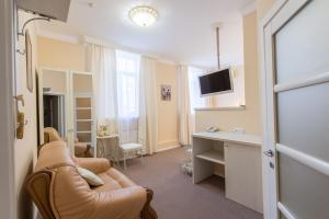 TV a/nebo společenská místnost v ubytování light hotel & hub + 37 fotografií