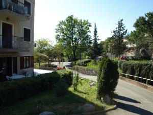 Zahrada ubytování Apartment Branko with free parking