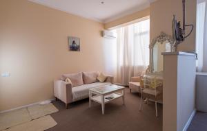 Posezení v ubytování light hotel & hub