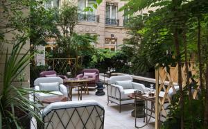Gallery image of Hotel de Crillon in Paris