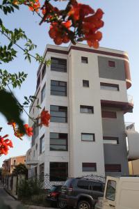 The building in which az apartmanhoteleket is located