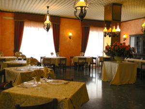 Gallery image of Hotel Valdirose in Civitella Alfedena