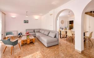 Posedenie v ubytovaní Pine Beach Villa