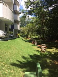 Aed väljaspool majutusasutust ÁGUAS DA SERRA- Rio Quente-GO APTO 2 Qtos particular-