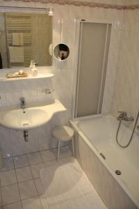 Koupelna v ubytování Hotel Zebru
