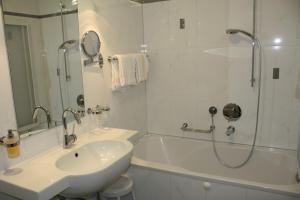 Koupelna v ubytování Hotel Zebru